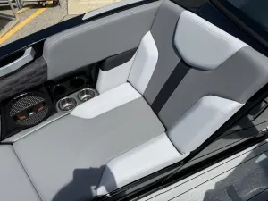 2023-mastercraft-xt22-148041-image24