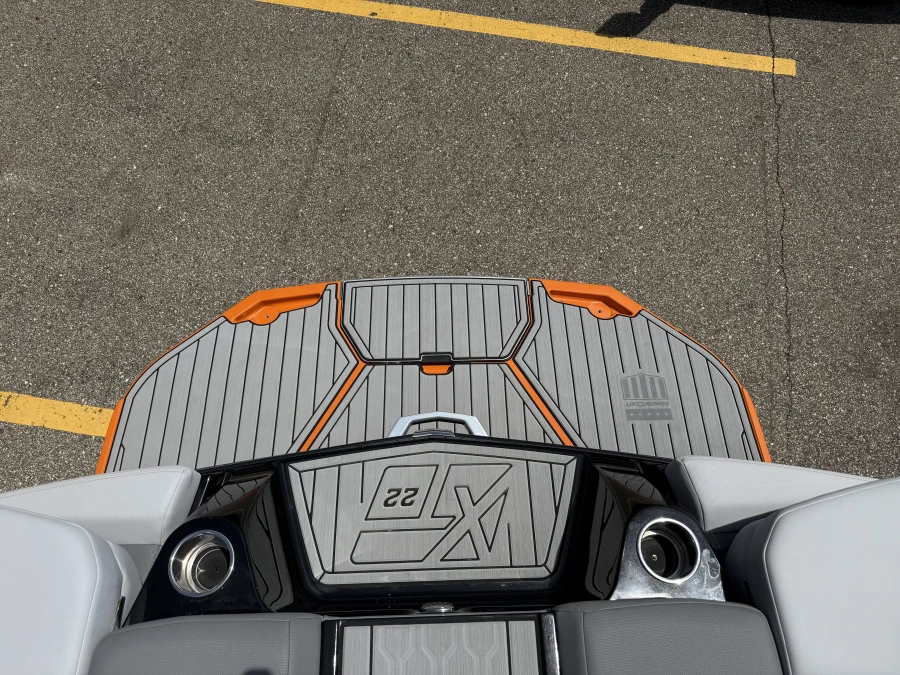 2023-mastercraft-xt22-148041-image28