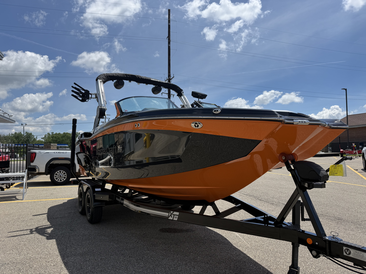 2023 MasterCraft XT22