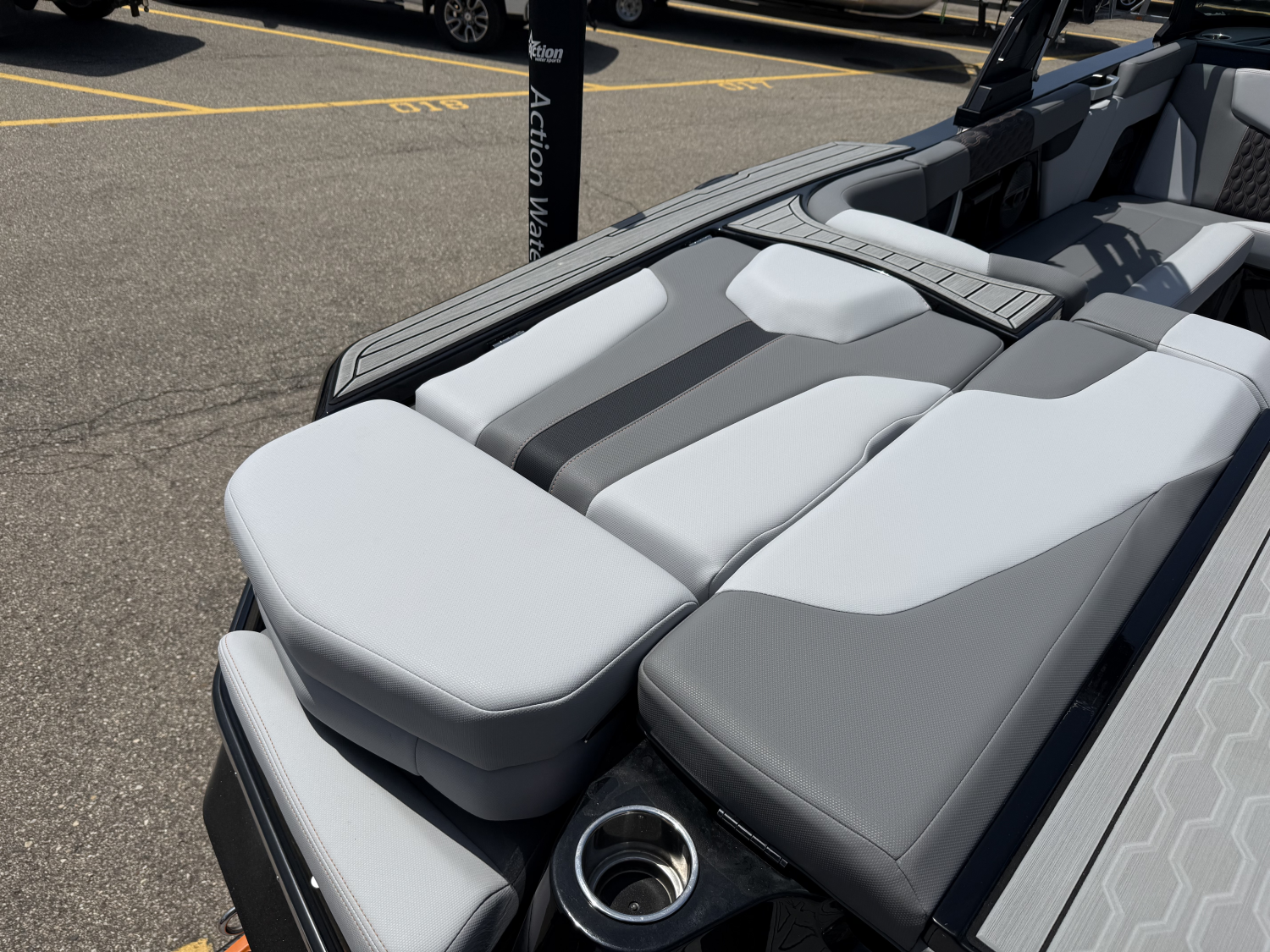 2023 MasterCraft XT22