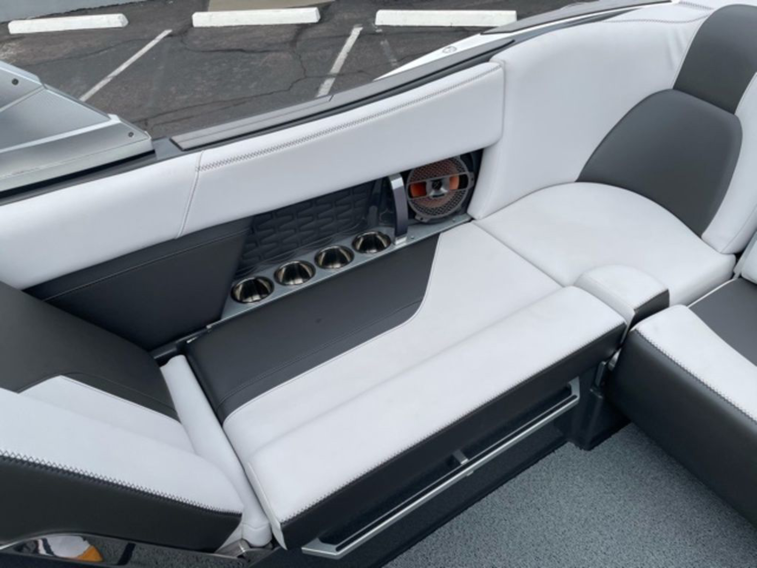 2021 Mastercraft X24