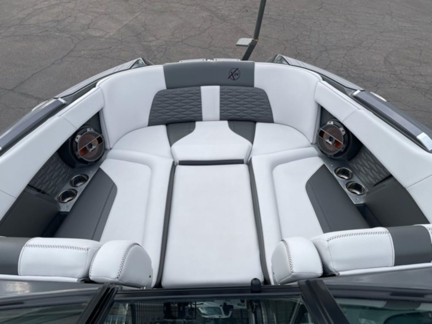2021 Mastercraft X24