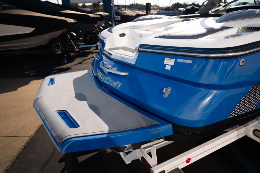 2012-mastercraft-x55-148045-image12