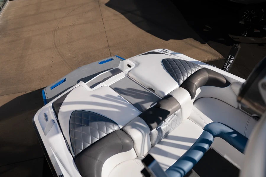 2012-mastercraft-x55-148045-image18