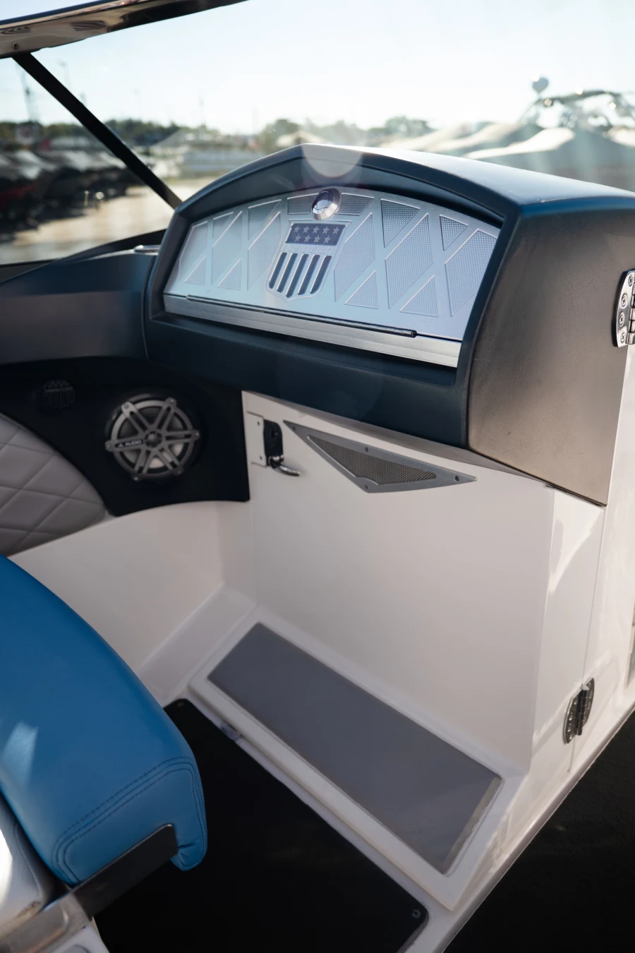 2012-mastercraft-x55-148045-image27