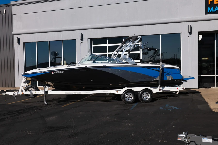 2012-mastercraft-x55-148045-image3