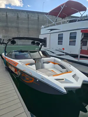 2009 Tige Boats RZ4 Icon