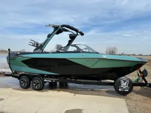 2026-malibu-wakesetter-23-lsv-148053-image0.webp
