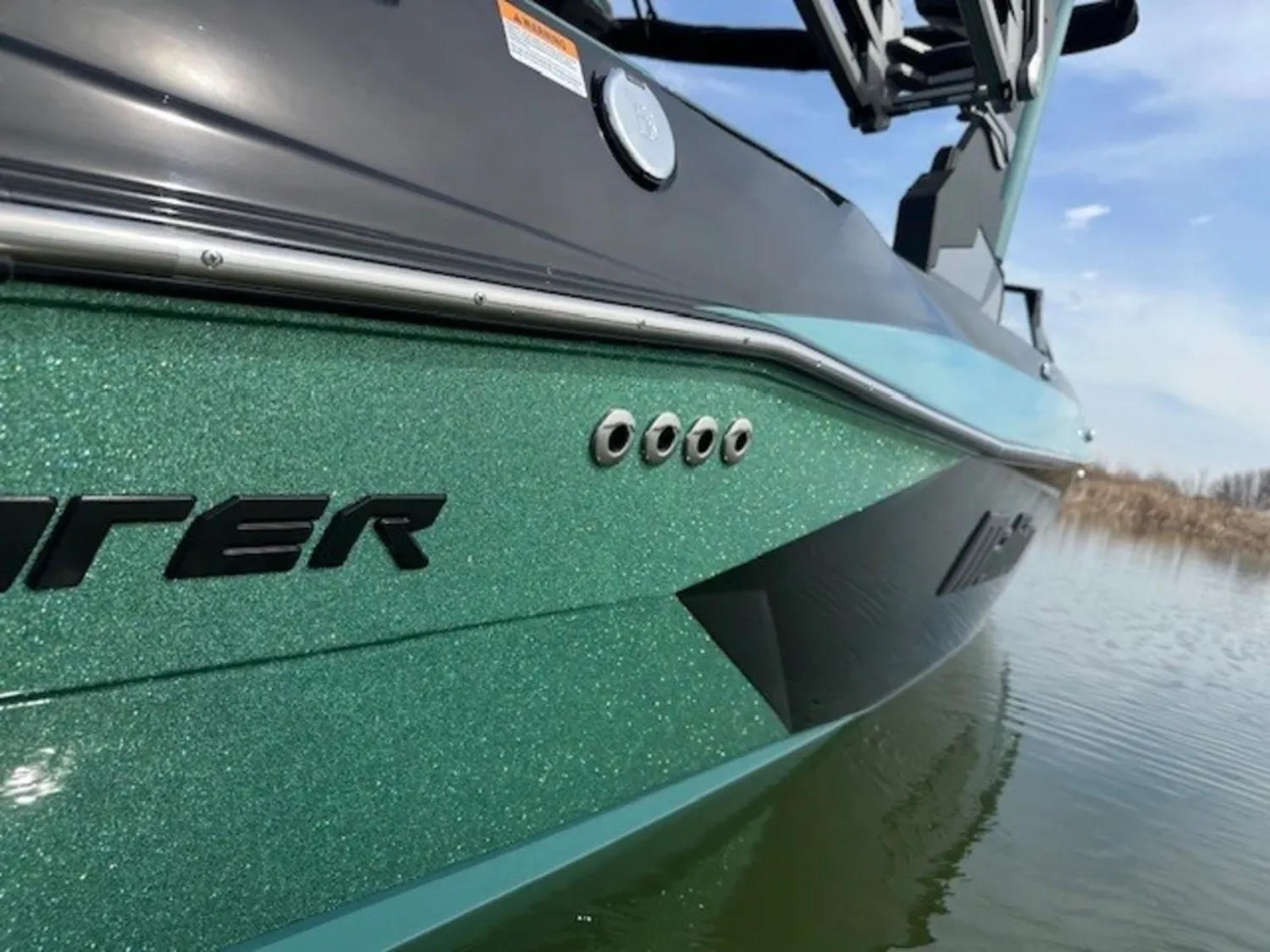 2026 Malibu 23 LSV