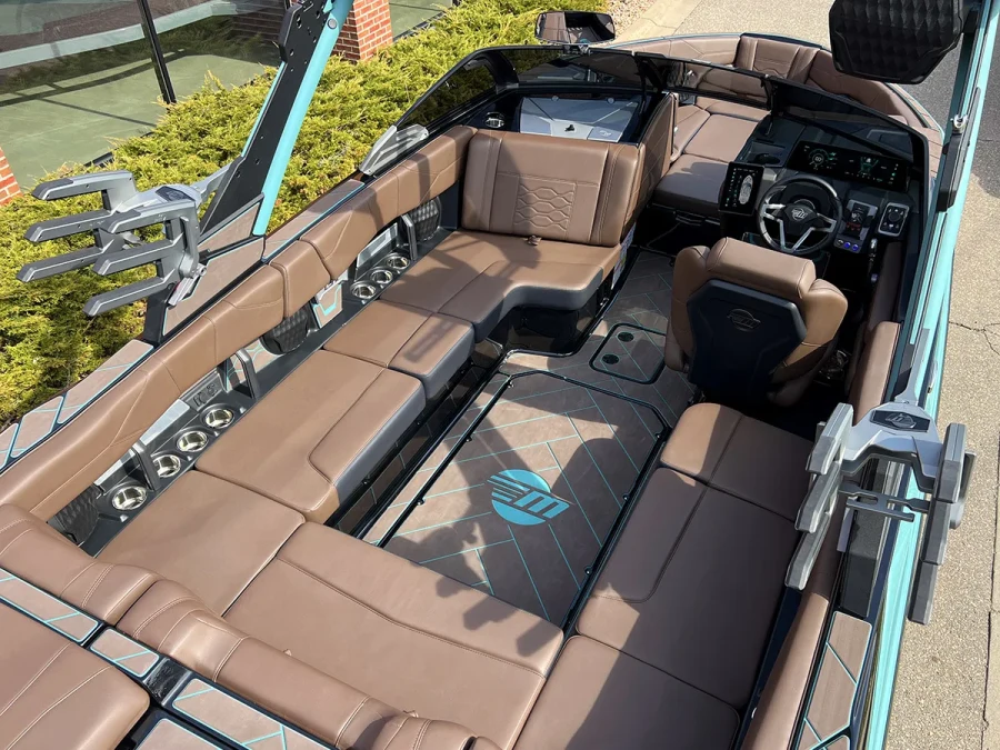 2026-malibu-wakesetter-23-lsv-148053-image13.webp