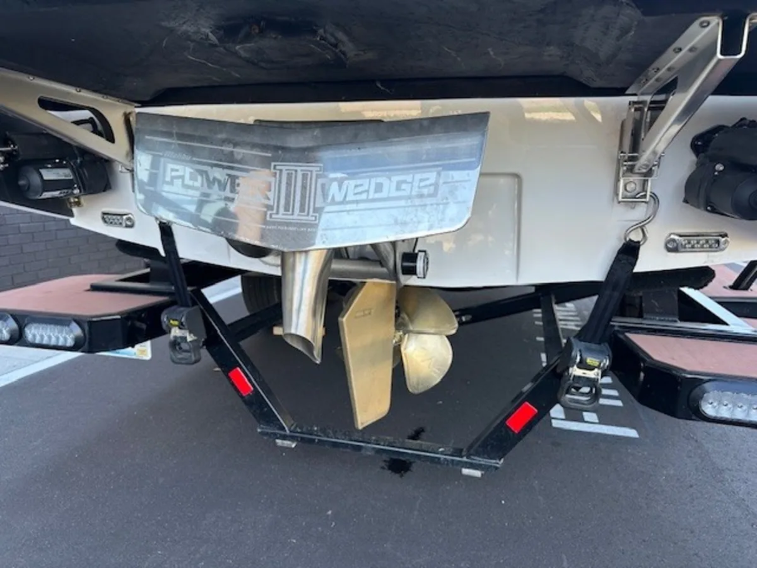 2024 Axis T250