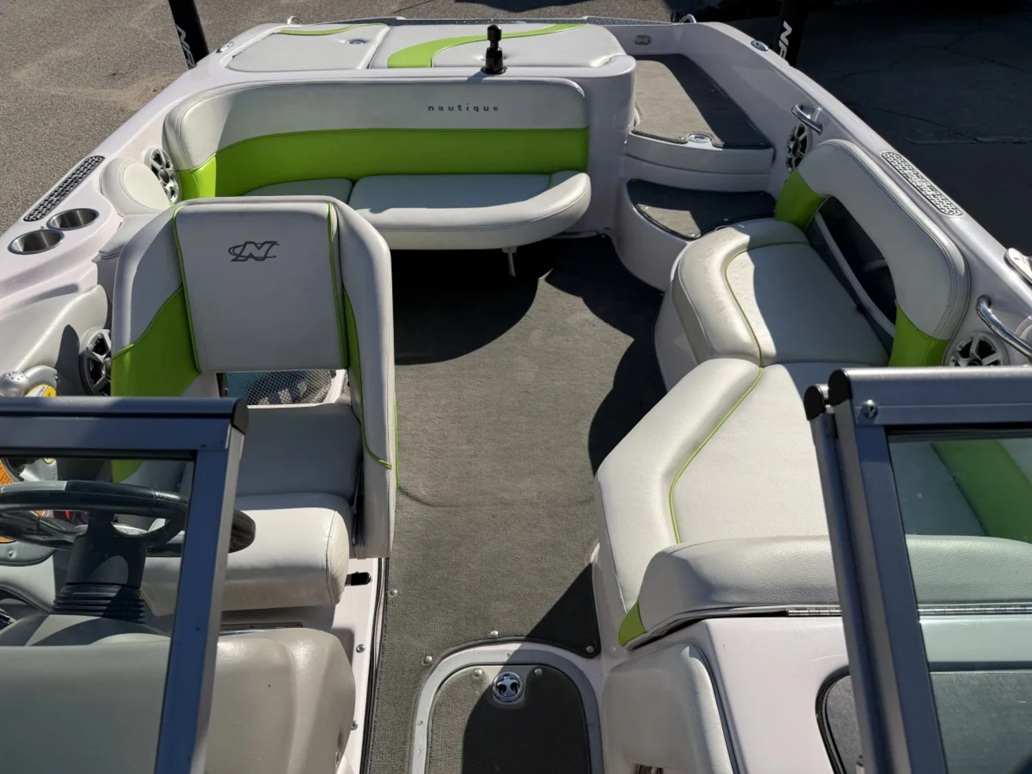 2006 NAUTIQUE SV 211 TEAM 
