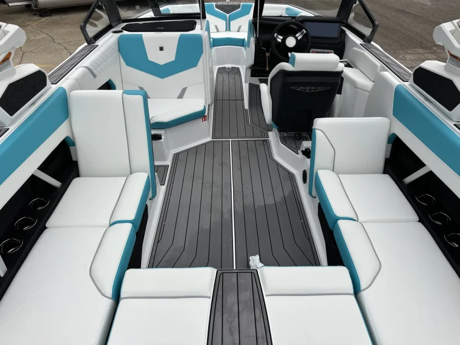 2026-nautique-gs22-148057-image4.webp