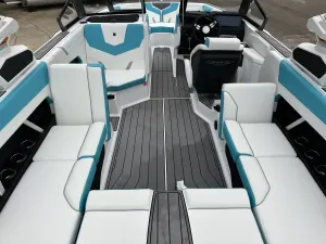 2026-nautique-gs22-148057-image4.webp