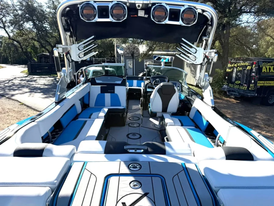 2019-mastercraft-x24-148059-image3.webp