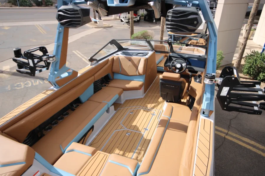 2027-nautique-g25-148063-image20.webp