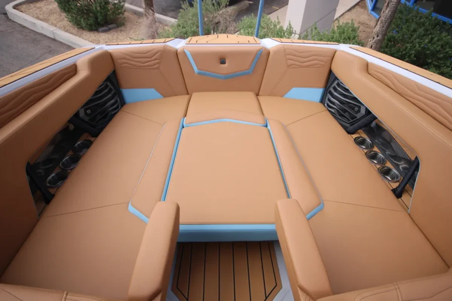 2027-nautique-g25-148063-image8.webp