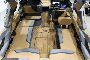 2026-mastercraft-x24-148065-image10.webp