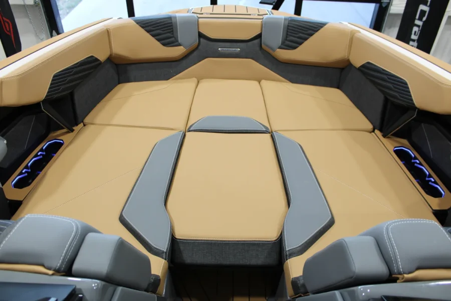 2026-mastercraft-x24-148065-image3.webp