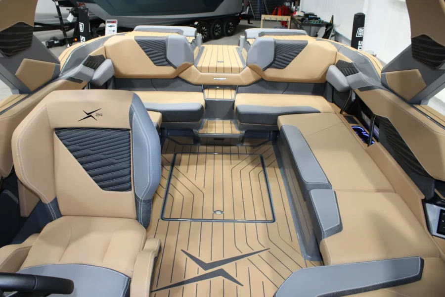 2026-mastercraft-x24-148065-image7.webp