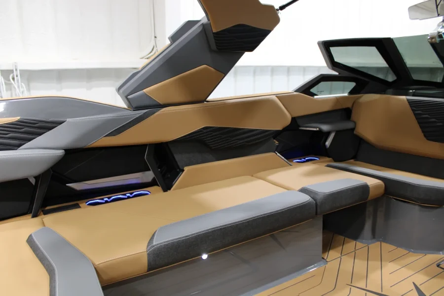 2026-mastercraft-x24-148065-image8.webp