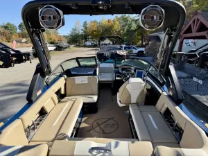 2022-mastercraft-x22-148080-image6.webp