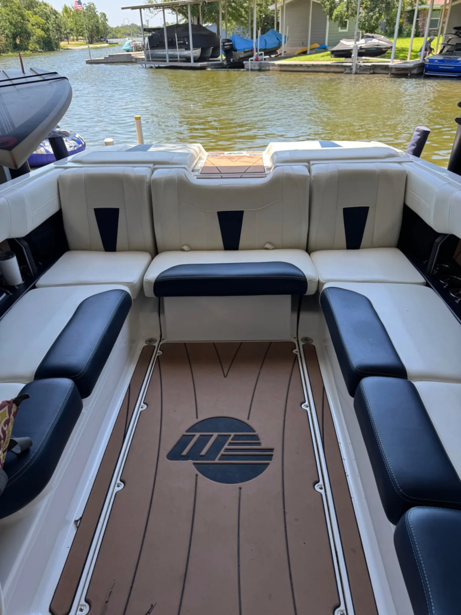 2022 Malibu Boats Wakesetter 23 LSV