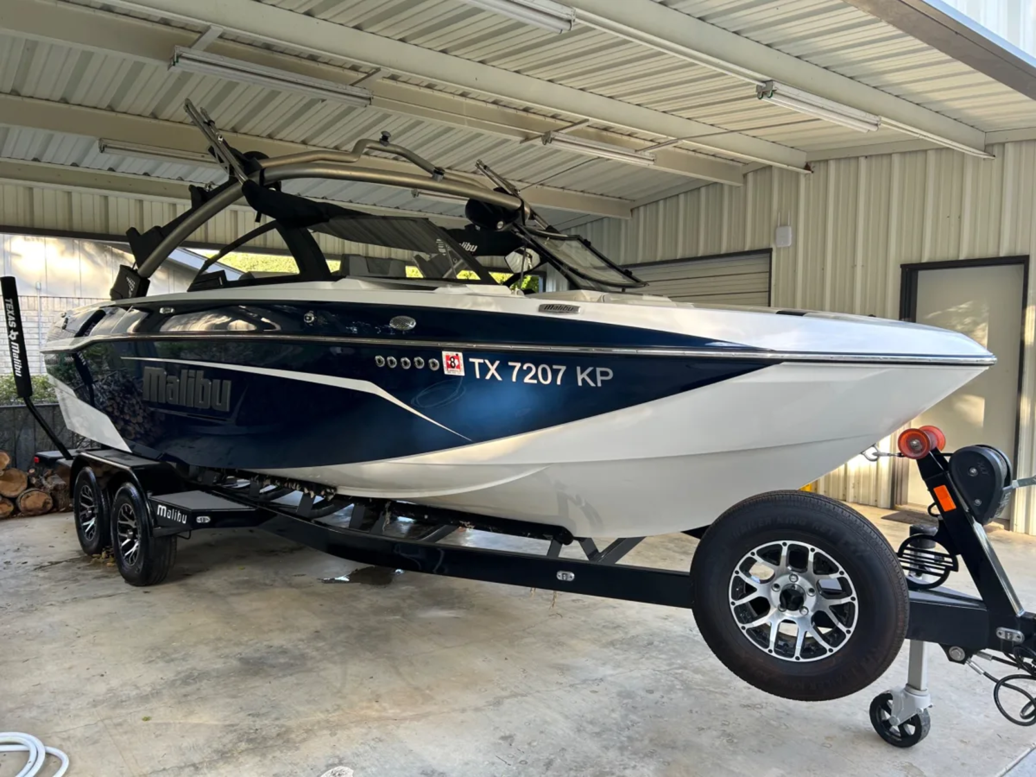 2022 Malibu Boats Wakesetter 23 LSV