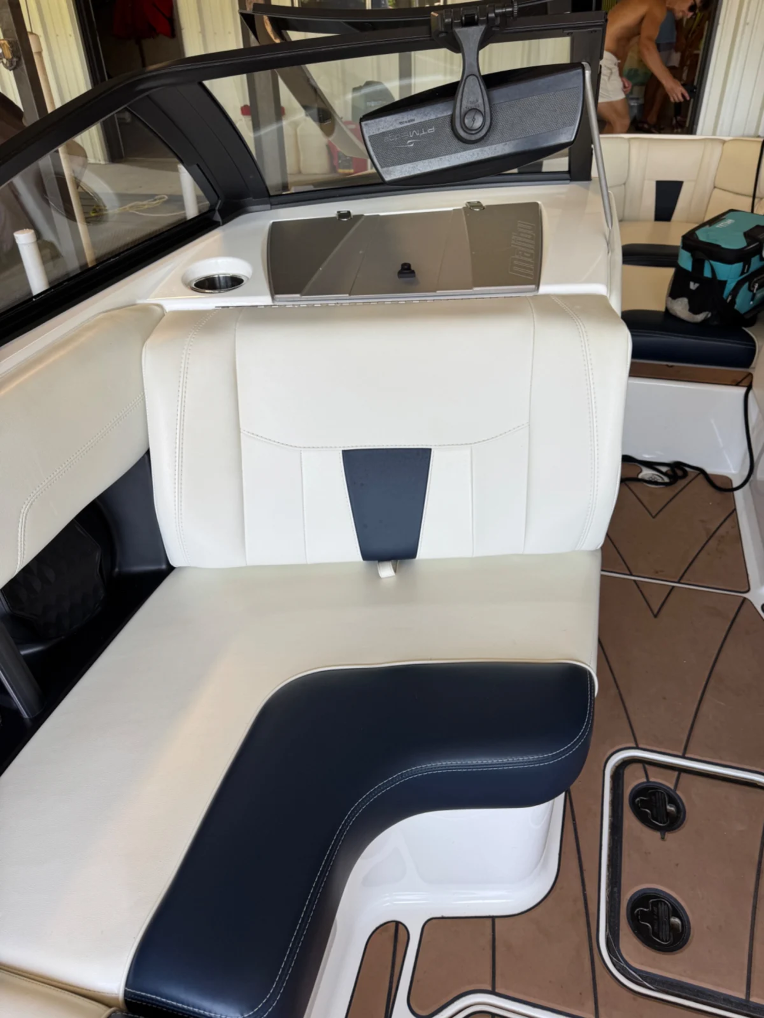 2022 Malibu Boats Wakesetter 23 LSV