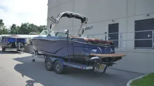 2018-mastercraft-xt22-148092-image1.webp