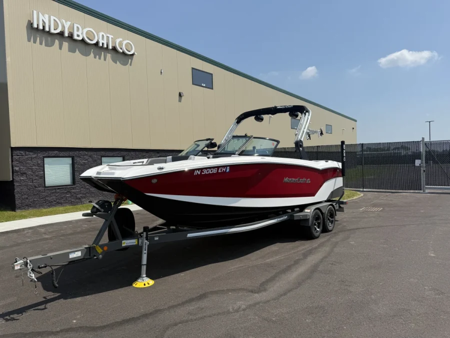 2021-mastercraft-nxt24-148095-image1.webp