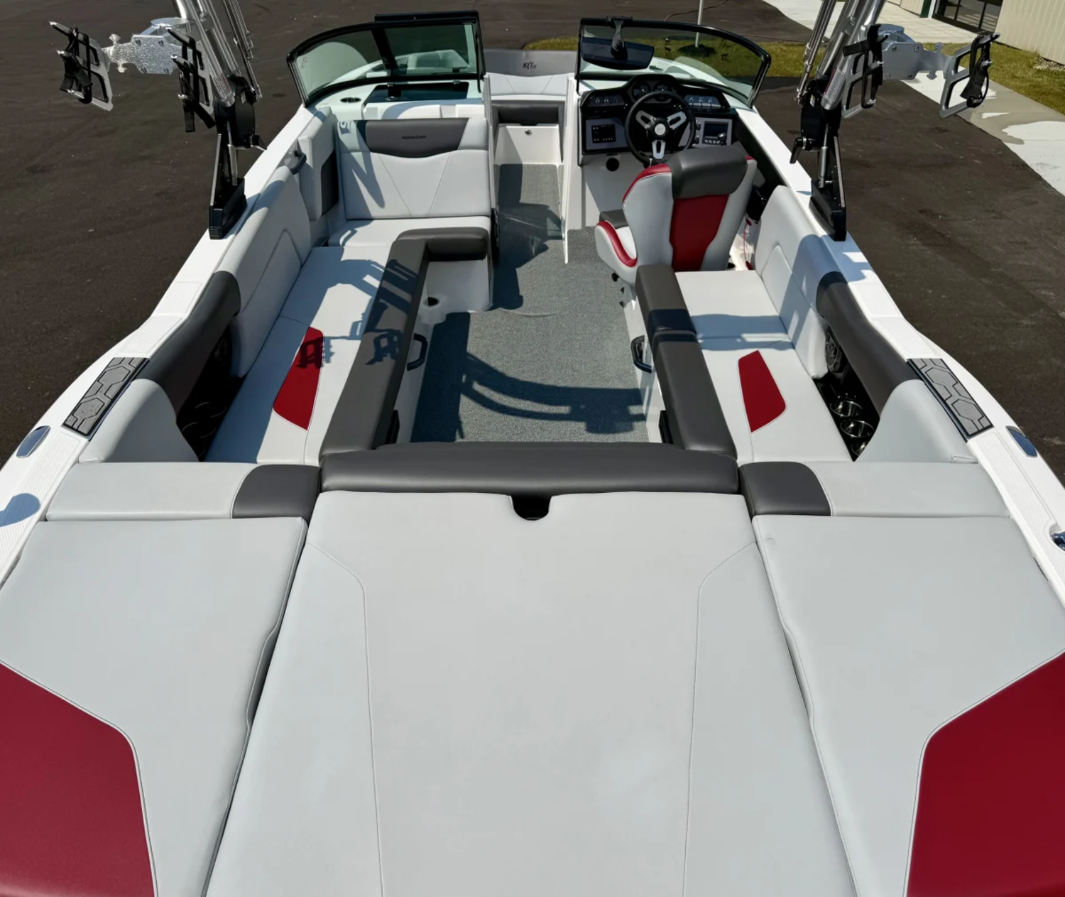 2021 MasterCraft NXT24
