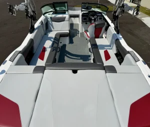 2021-mastercraft-nxt24-148095-image6.webp