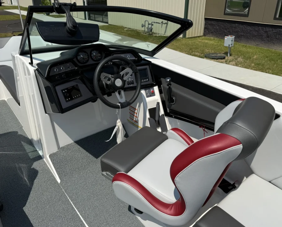 2021-mastercraft-nxt24-148095-image8.webp