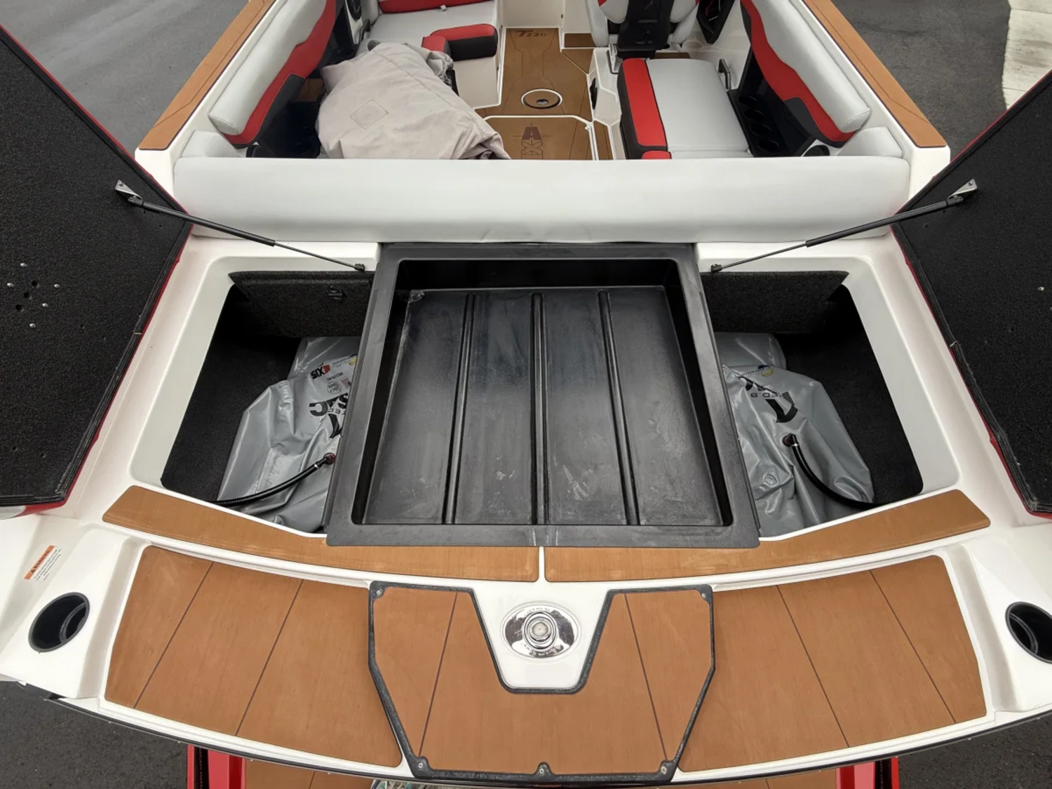2024 Axis T220