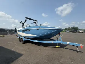 2027-moomba-craz-148100-image0.webp