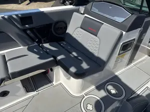 2024-mastercraft-x24-148101-image3.webp