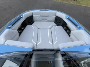 2027-supra-r225-148102-image13.webp