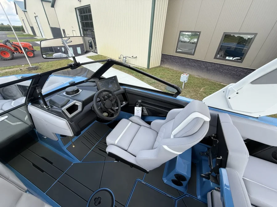 2027-supra-r225-148102-image8.webp