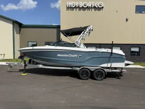 2027-mastercraft-xt23-148107-image1.webp