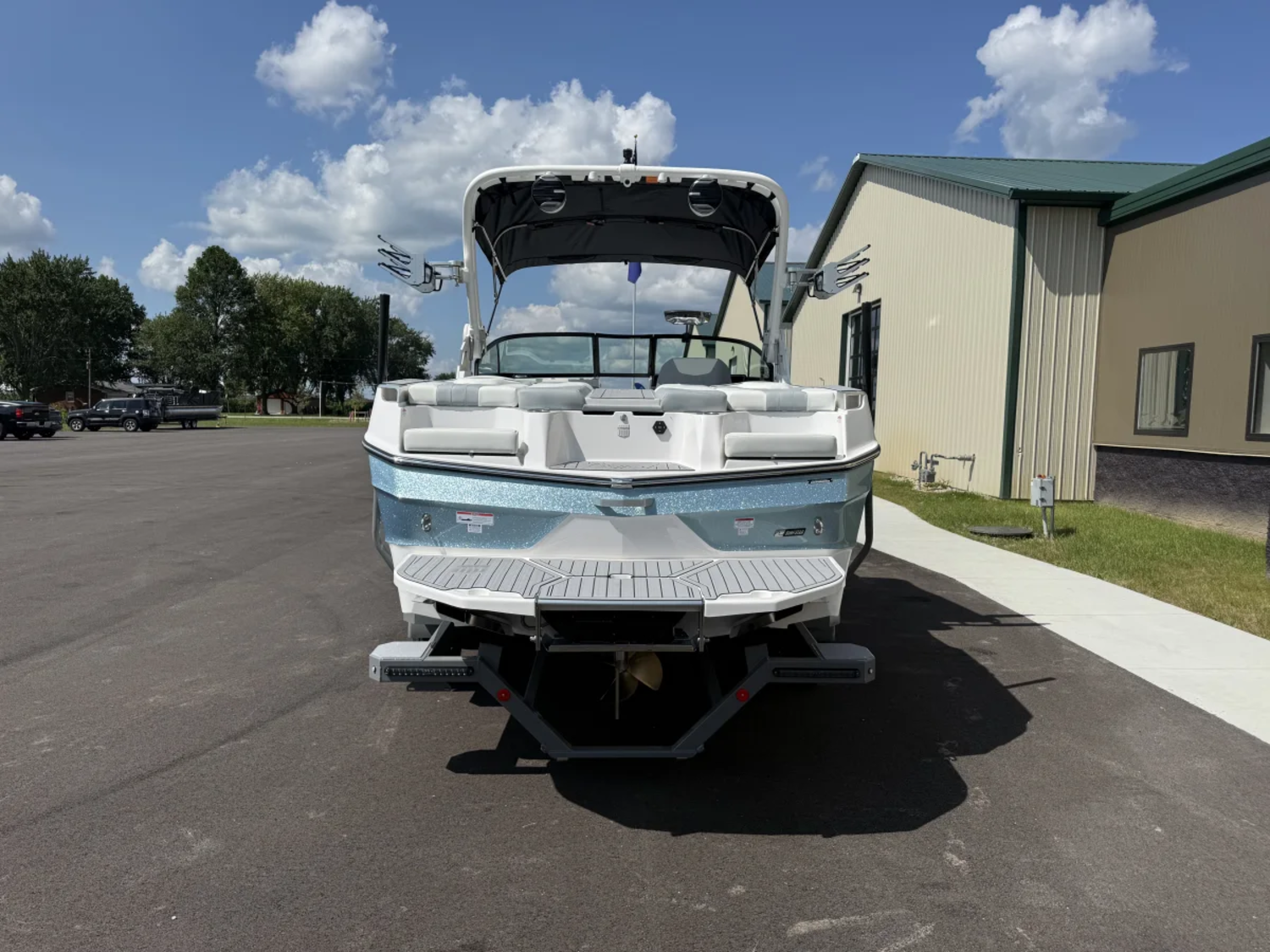 2027 MasterCraft XT23