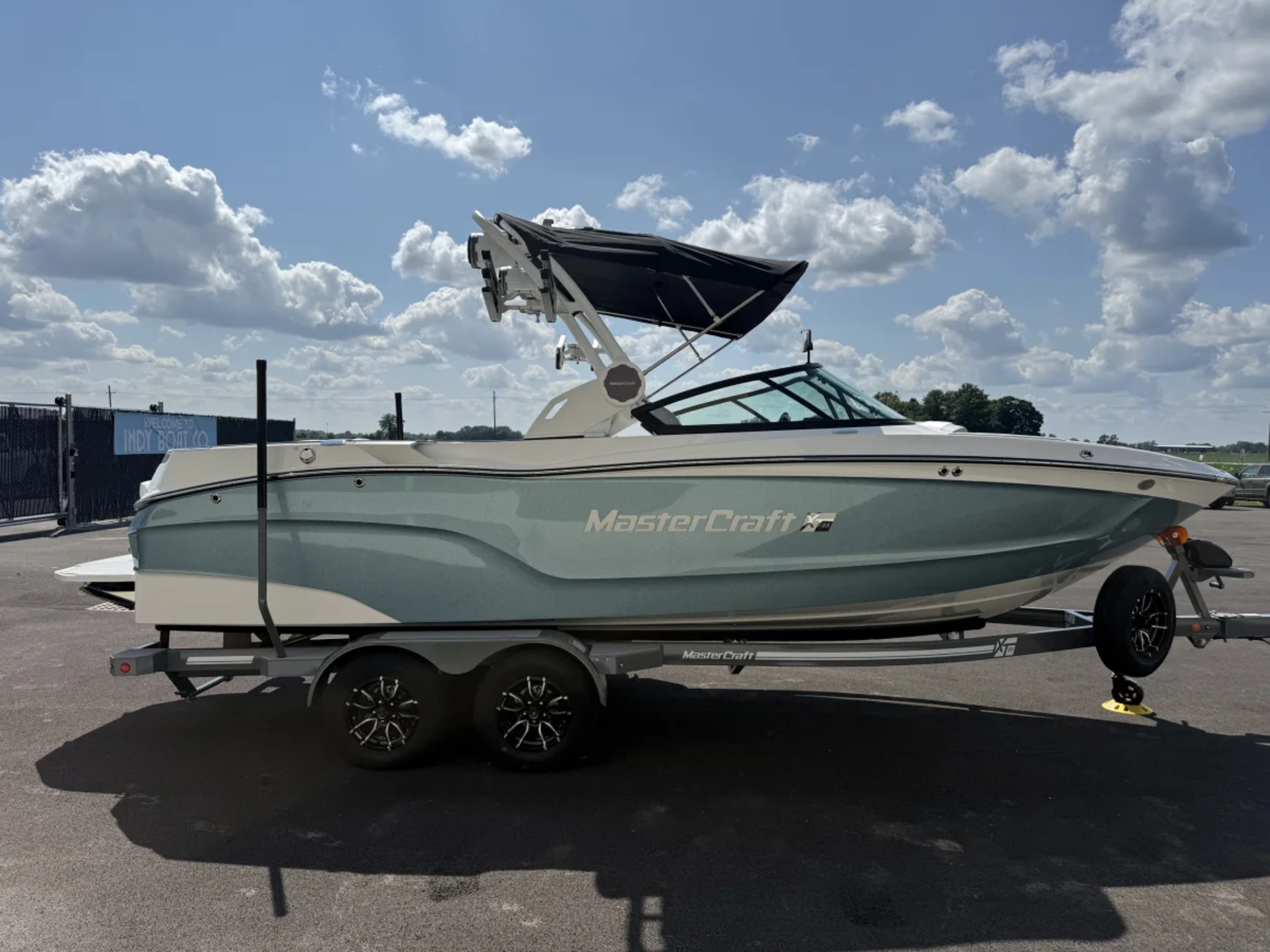 2027 MasterCraft XT23