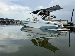 2027-mastercraft-x24-148109-image1_185506.webp