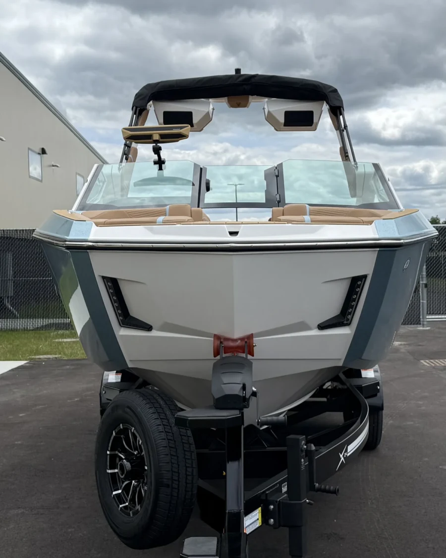 2027-mastercraft-x24-148109-image6.webp