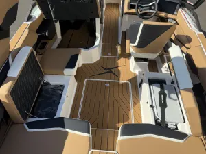 2027-mastercraft-x22-148111-image10.webp
