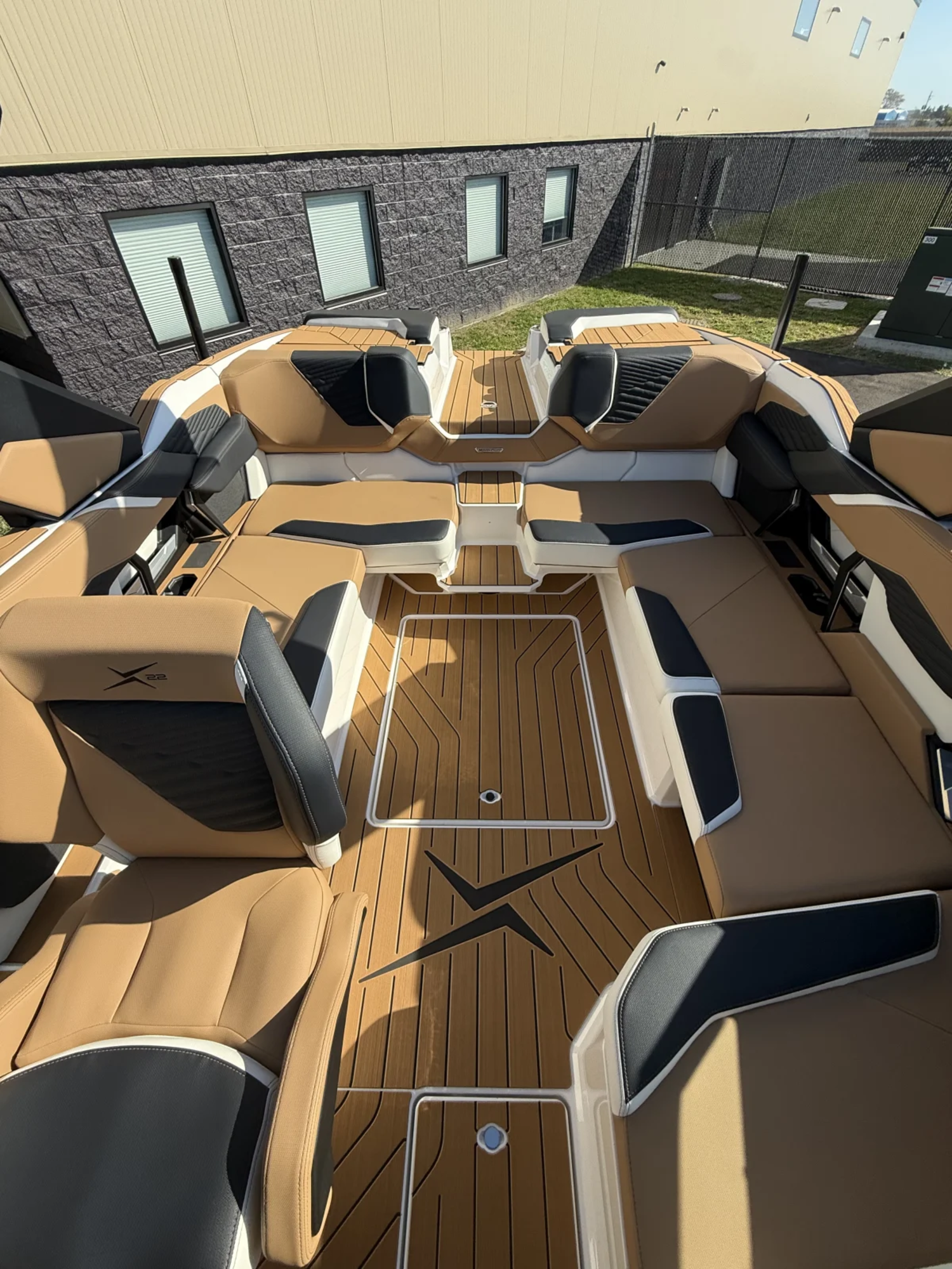 2027 MasterCraft X22