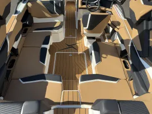 2027-mastercraft-x22-148111-image8.webp
