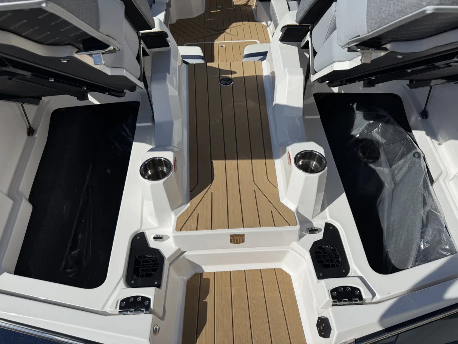 2027 MasterCraft X23