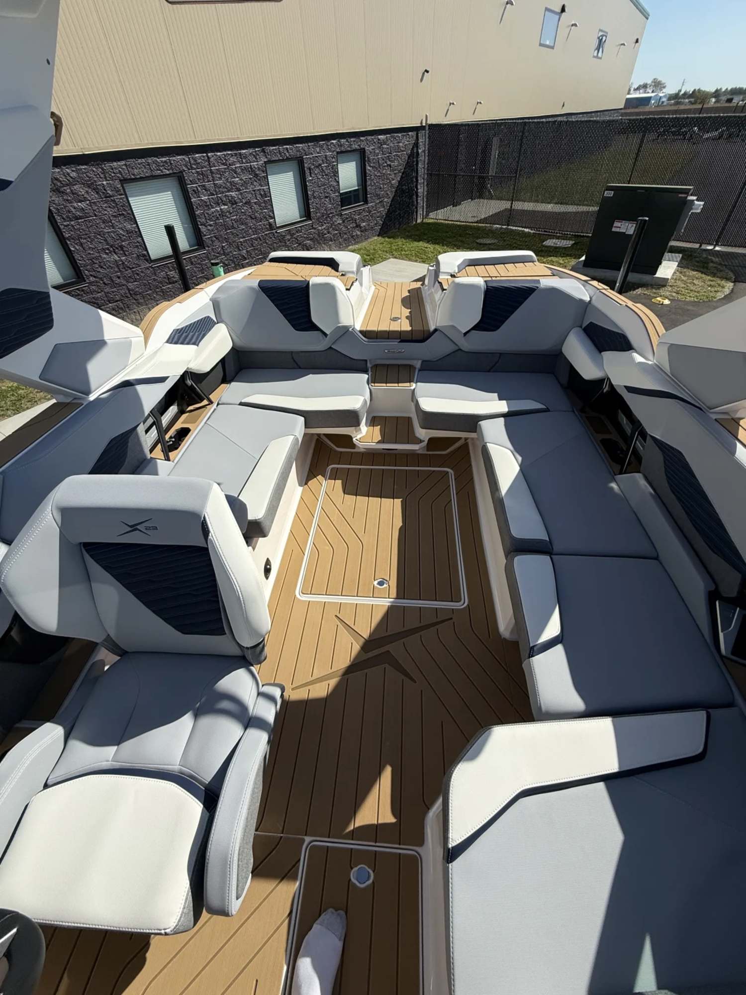 2027 MasterCraft X23