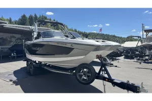2021-mastercraft-x24-148113-image3.webp